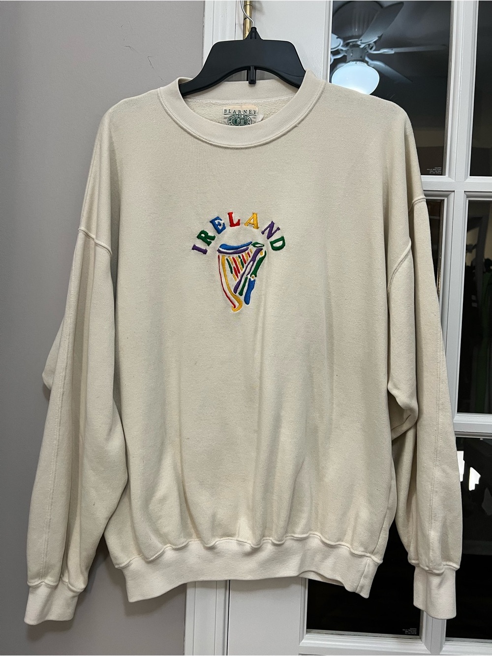 Blarney Cream 'Ireland' Embroidered Crewneck Sweatshirt Sz XL